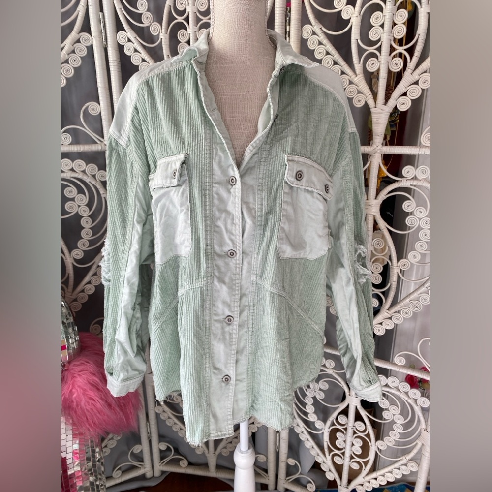 ❌SOLD❌FREE PEOPLE LARGE MINT CORDUROY PATCHWORK SHACKET SHIRT JACKET